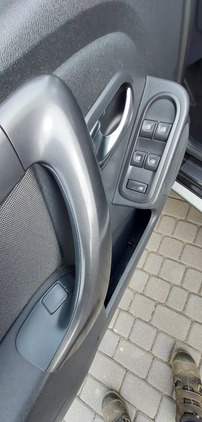 Dacia Duster cena 32000 przebieg: 218000, rok produkcji 2017 z Nieszawa małe 92